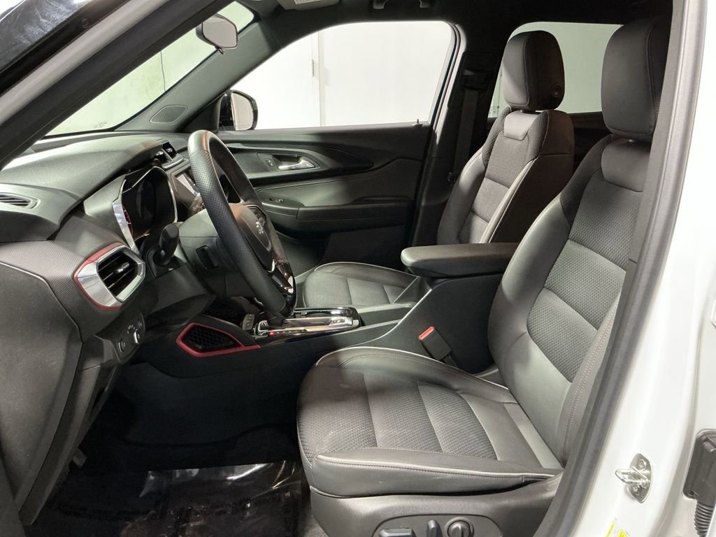Used 2023 Chevrolet TrailBlazer RS image 21