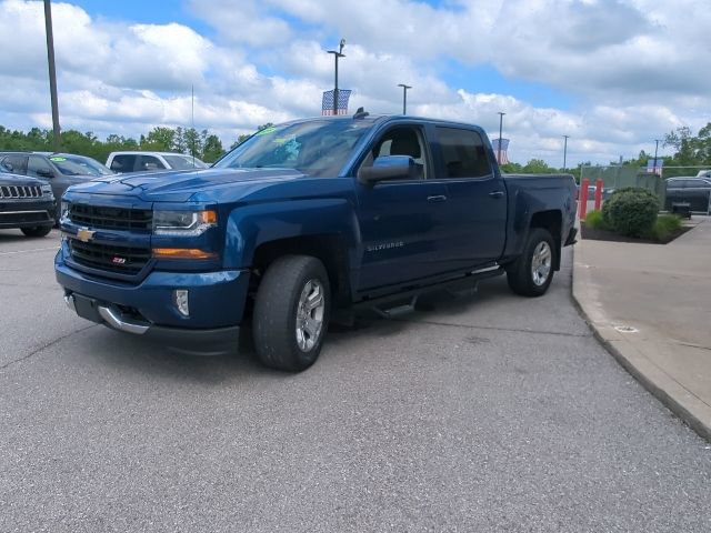 Used 2018 Chevrolet Silverado 1500 LT w/ All Star Edition AWD/4WD image 6