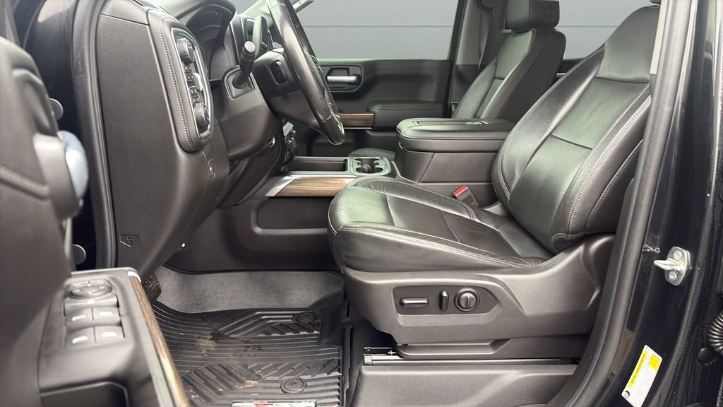 Used 2020 Chevrolet Silverado 1500 LT Trail Boss image 9