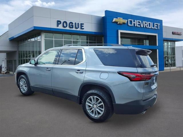 Used 2023 Chevrolet Traverse LT image 3
