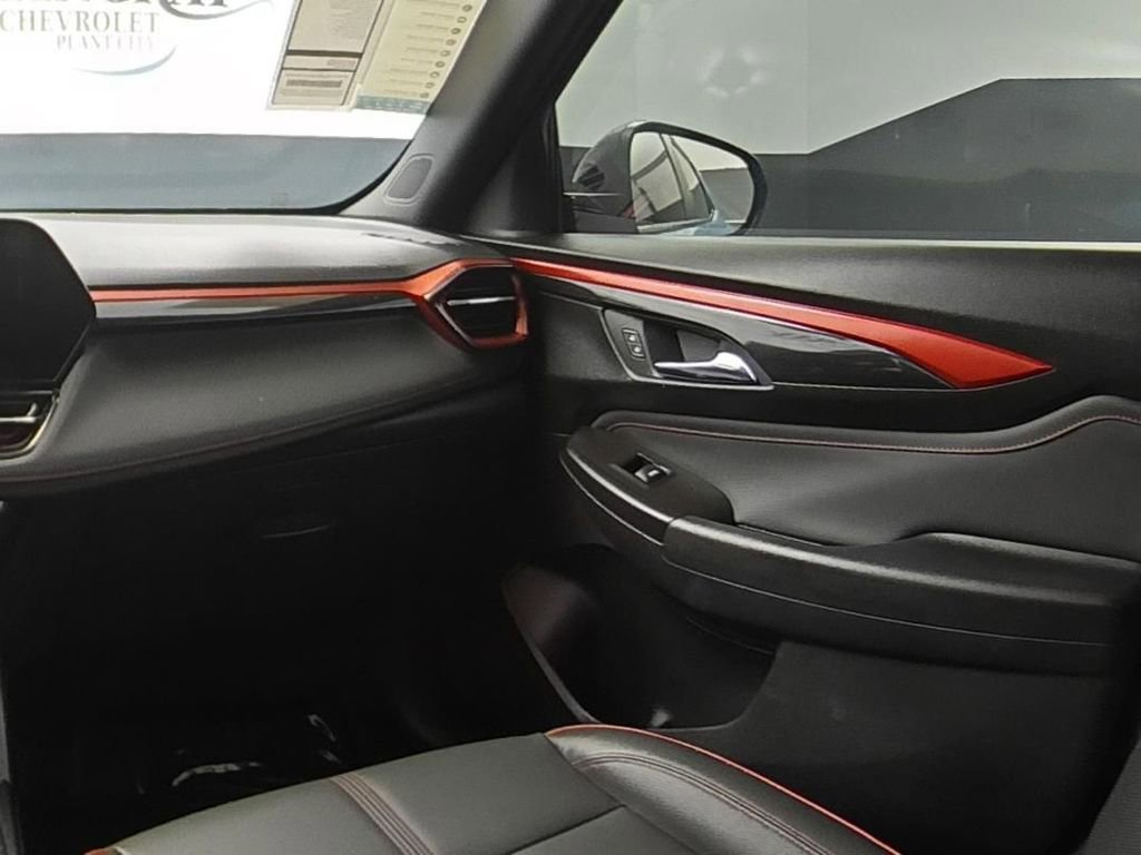 Used 2024 Chevrolet TrailBlazer RS w/ Driver Confidence Package FWD image 15
