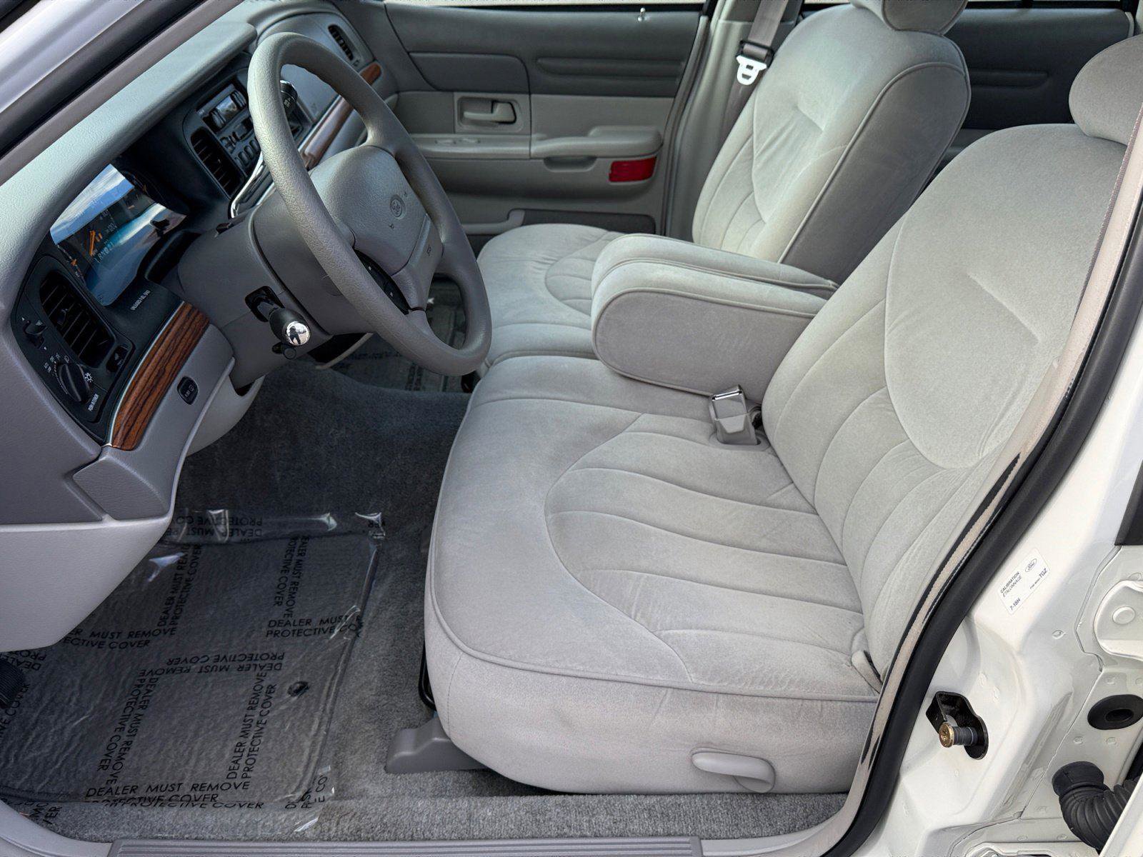 Used 1997 Ford Crown Victoria image 13