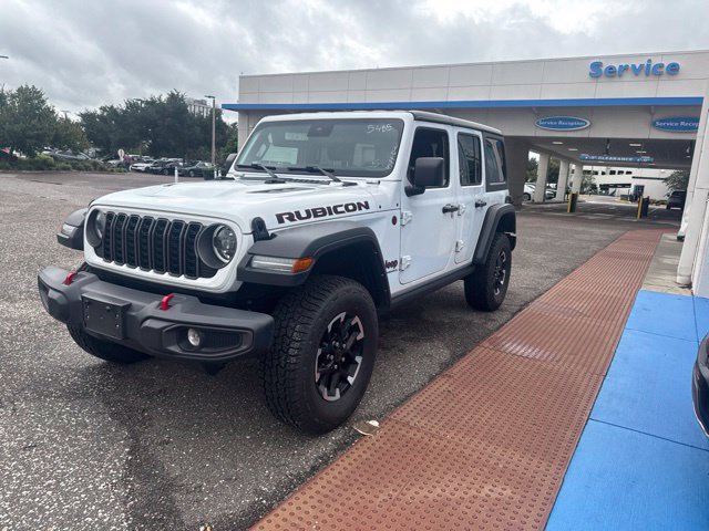 Used 2025 Jeep Wrangler Unlimited Rubicon AWD/4WD image 9