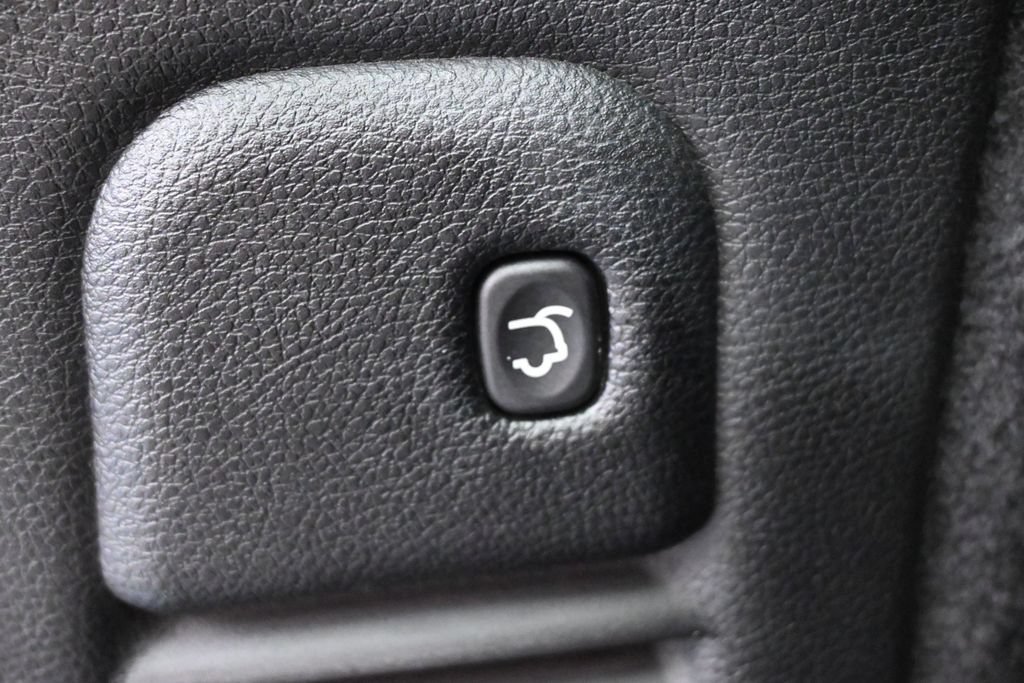 Used 2025 Dodge Durango GT AWD/4WD image 29