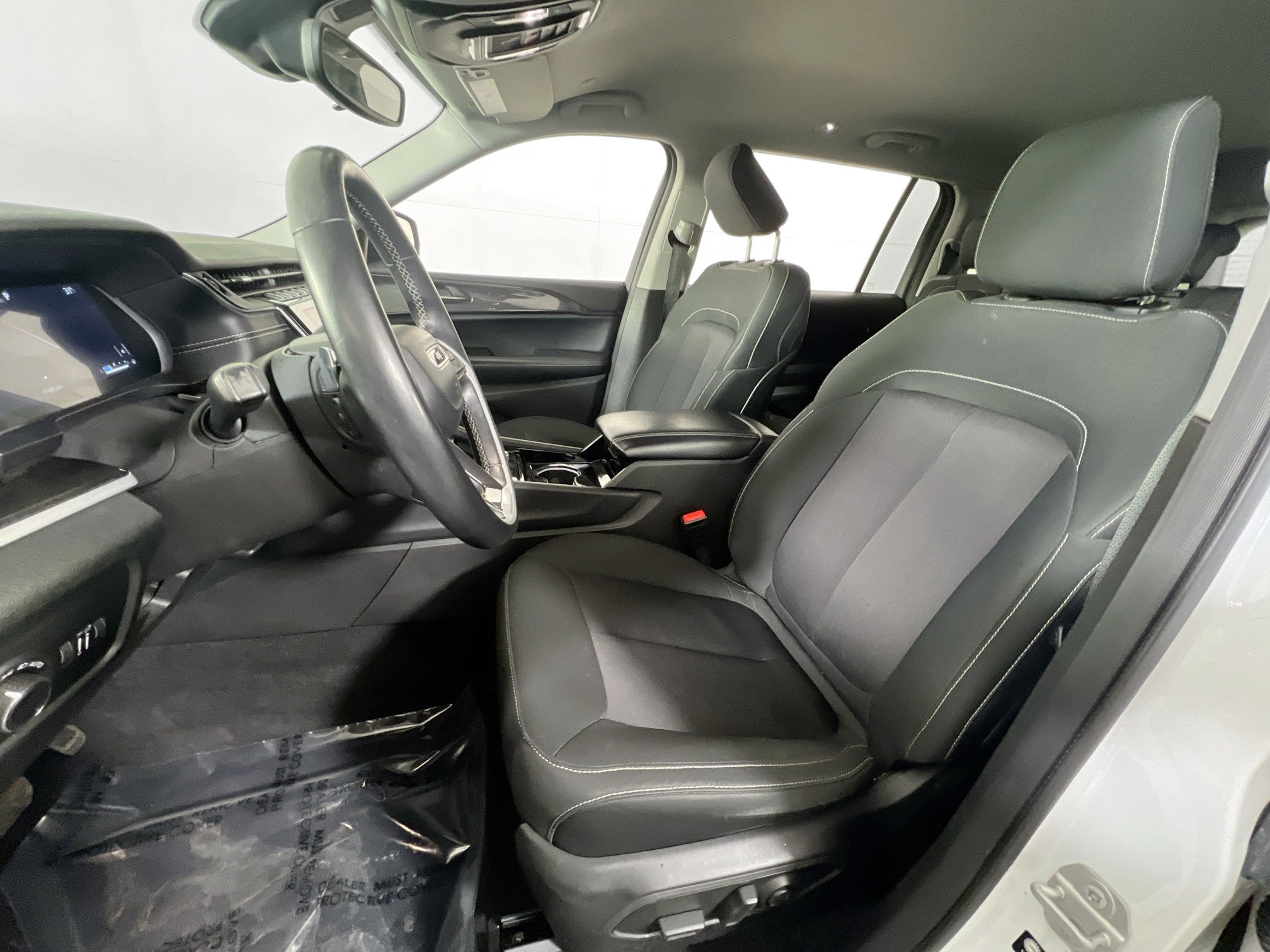 Used 2021 Jeep Grand Cherokee L Laredo w/ Luxury Tech Group I image 20