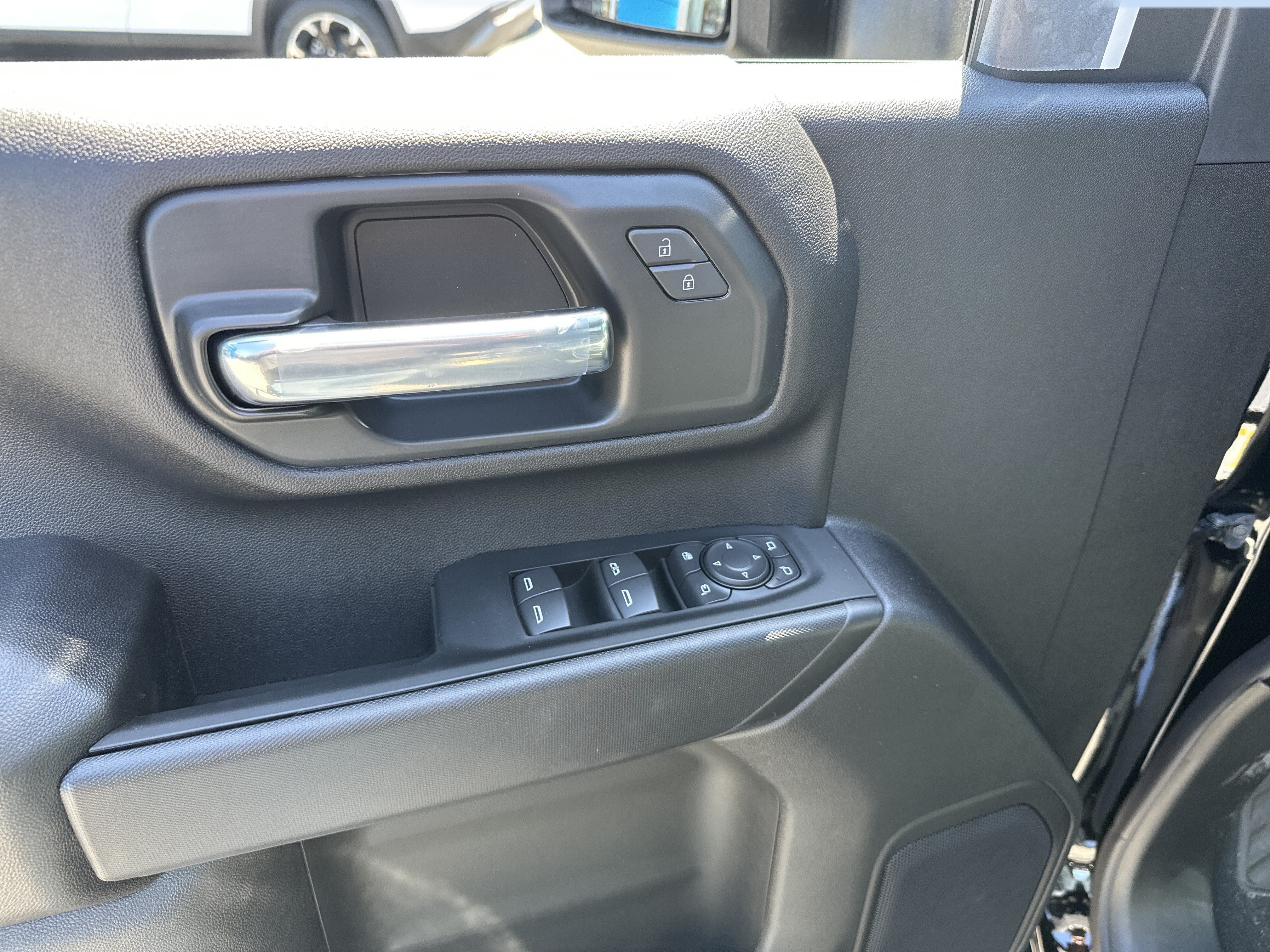 New 2026 Chevrolet Silverado 2500 Custom w/ Custom Value Package AWD/4WD image 10