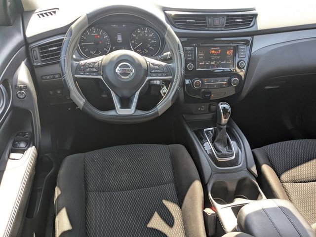 Used 2020 Nissan Rogue Sport S image 28