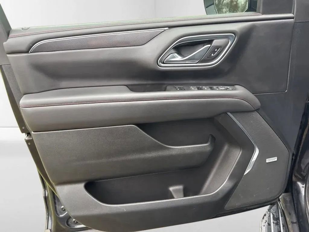 Used 2021 Chevrolet Tahoe RST w/ Luxury Package image 11