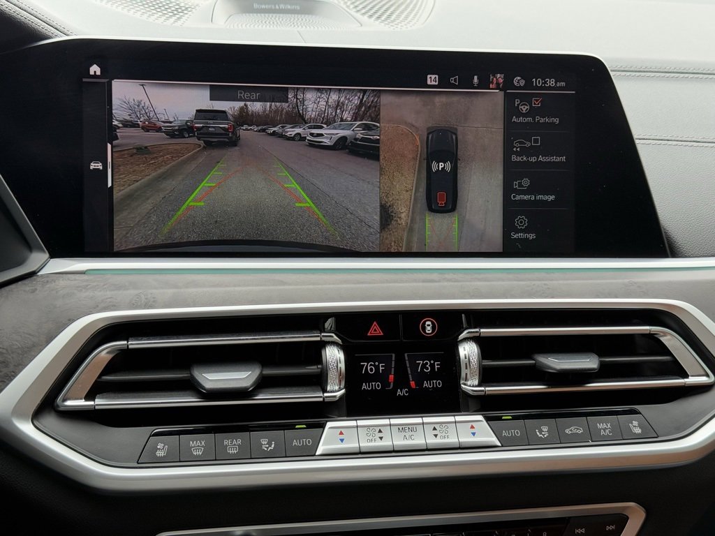 Used 2021 BMW X7 M50i image 16