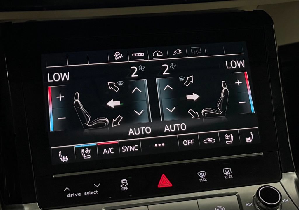 Used 2022 Audi e-tron Premium Plus AWD/4WD image 20