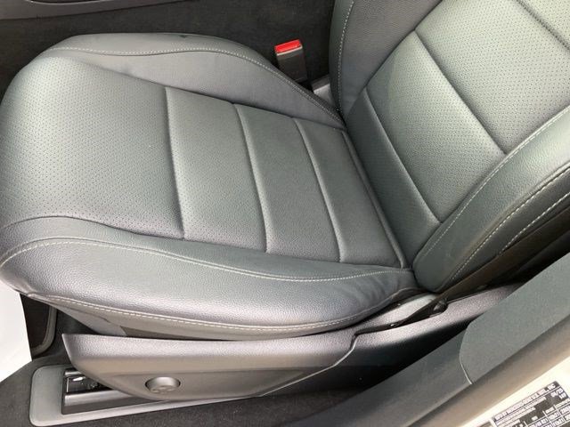 Used 2025 Mercedes-Benz GLS 450 4MATIC image 11
