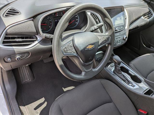 Used 2023 Chevrolet Malibu LT image 9