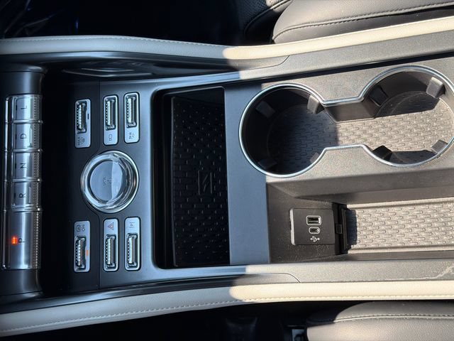 Used 2024 Lincoln Nautilus Reserve w/ Equipment Group 203A AWD/4WD image 30