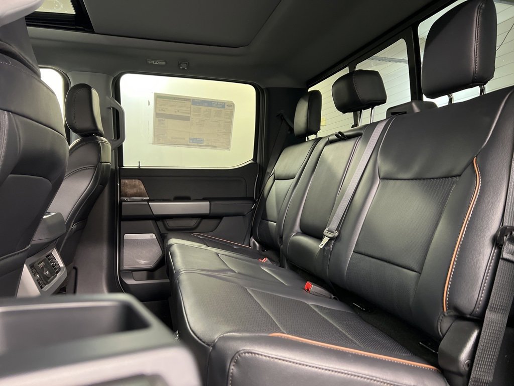 New 2026 Ford F250 Lariat w/ Black Appearance Package image 34