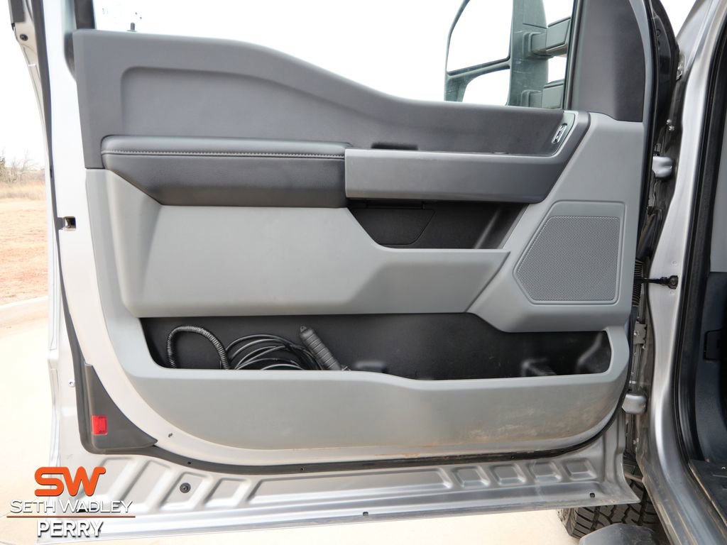 Used 2023 Ford F250 XLT w/ FX4 Off-Road Package image 12