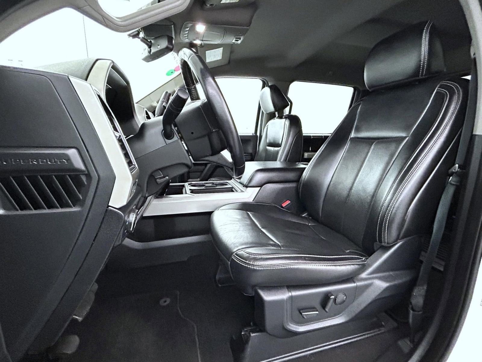 Used 2021 Ford F250 Lariat w/ Lariat Value Package image 10