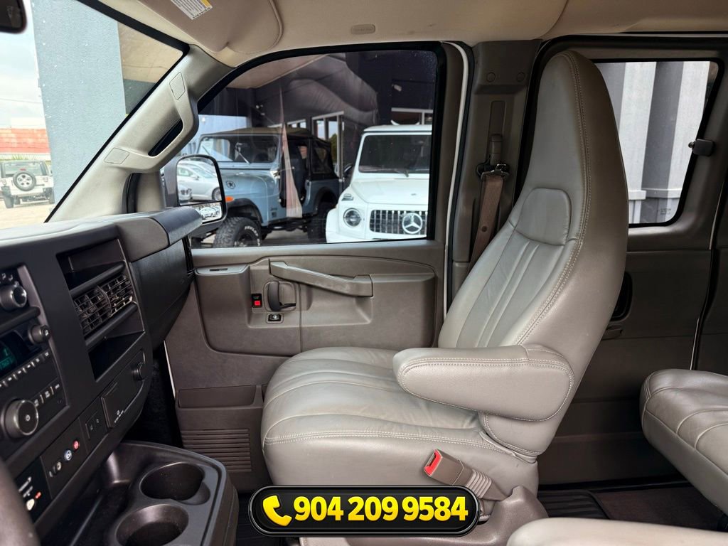 Used 2019 Chevrolet Express 3500 LT w/ LT Preferred Equipment Group RWD image 21