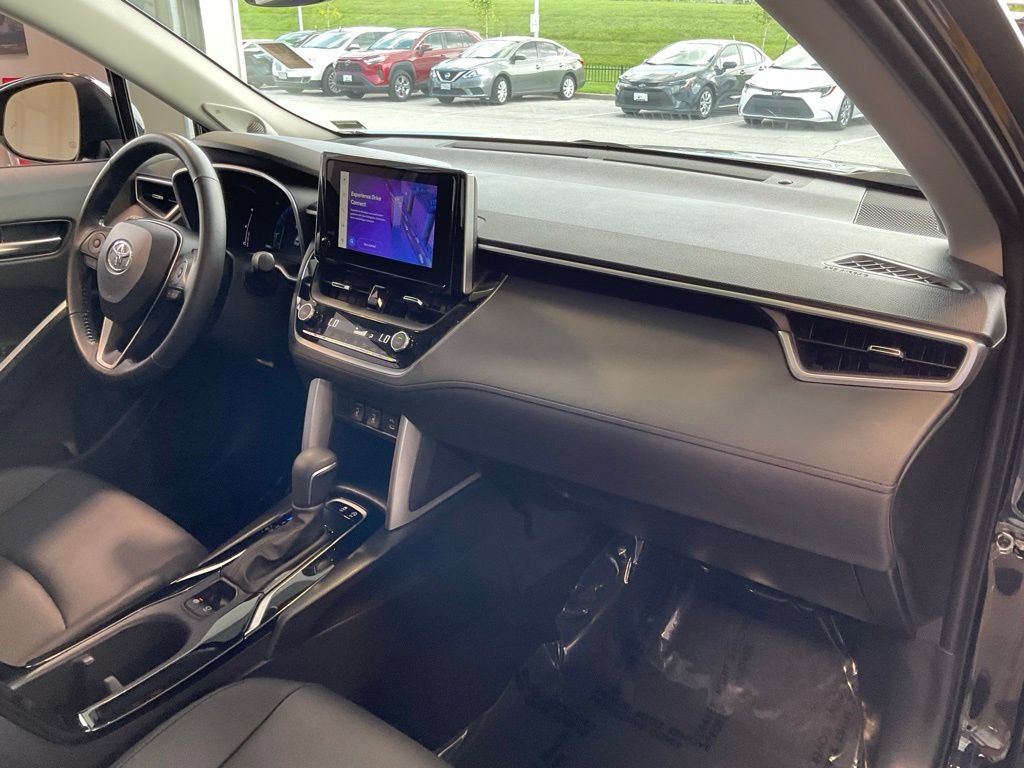 Certified 2023 Toyota Corolla Cross XLE w/ Convenience Package AWD/4WD image 16