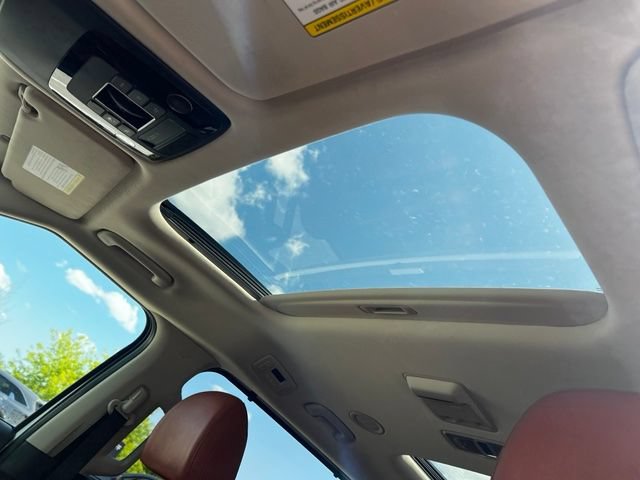 Certified 2022 Kia Carnival SX Prestige FWD image 10