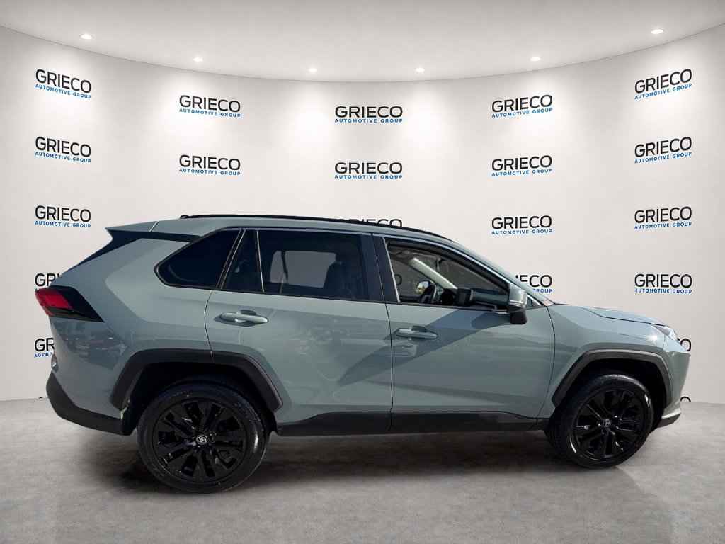 Used 2021 Toyota RAV4 XLE Premium FWD image 8