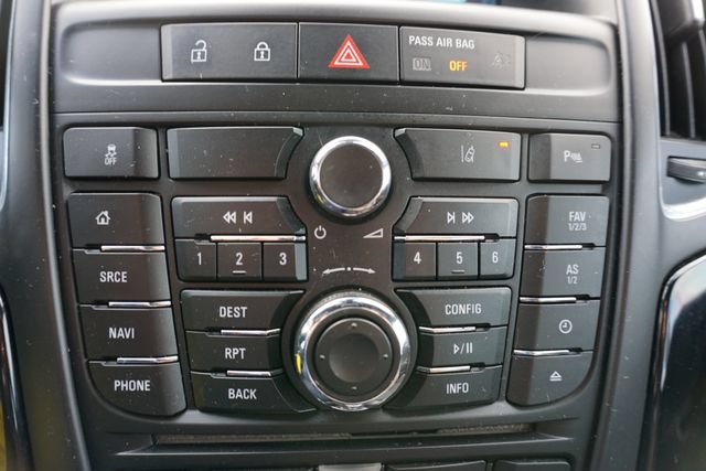 Used 2018 Buick Cascada Premium FWD image 21