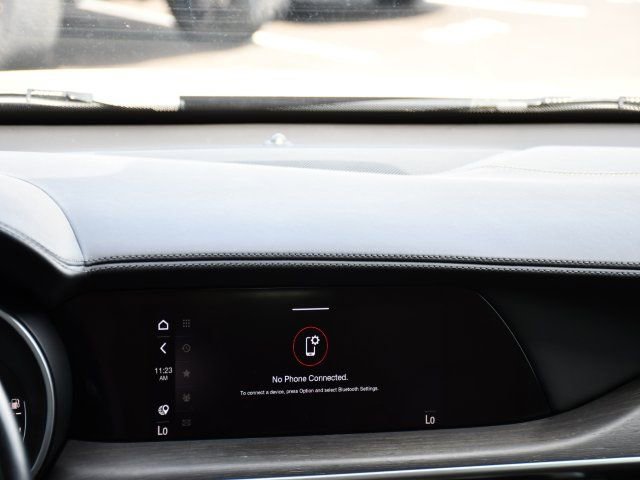 Used 2022 Alfa Romeo Stelvio Ti image 33