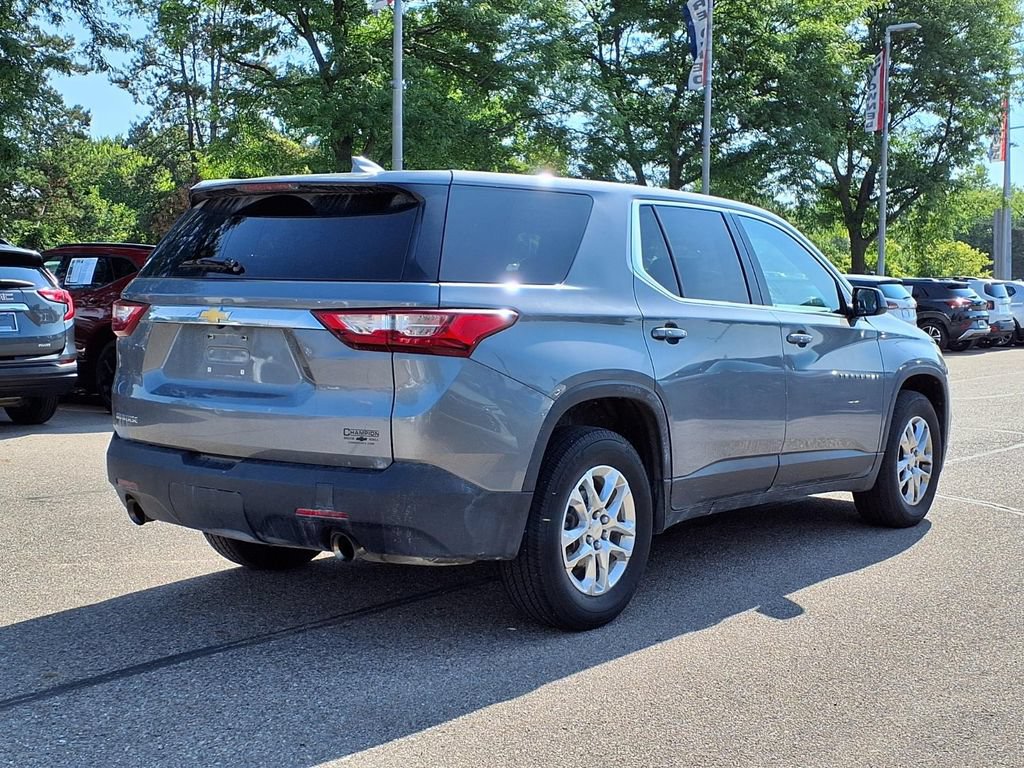 Used 2019 Chevrolet Traverse LS FWD image 4