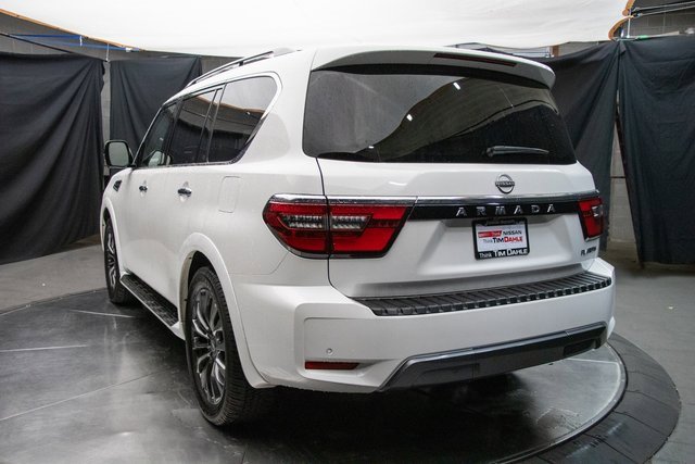Used 2024 Nissan Armada Platinum w/ Captain's Chairs Package image 10