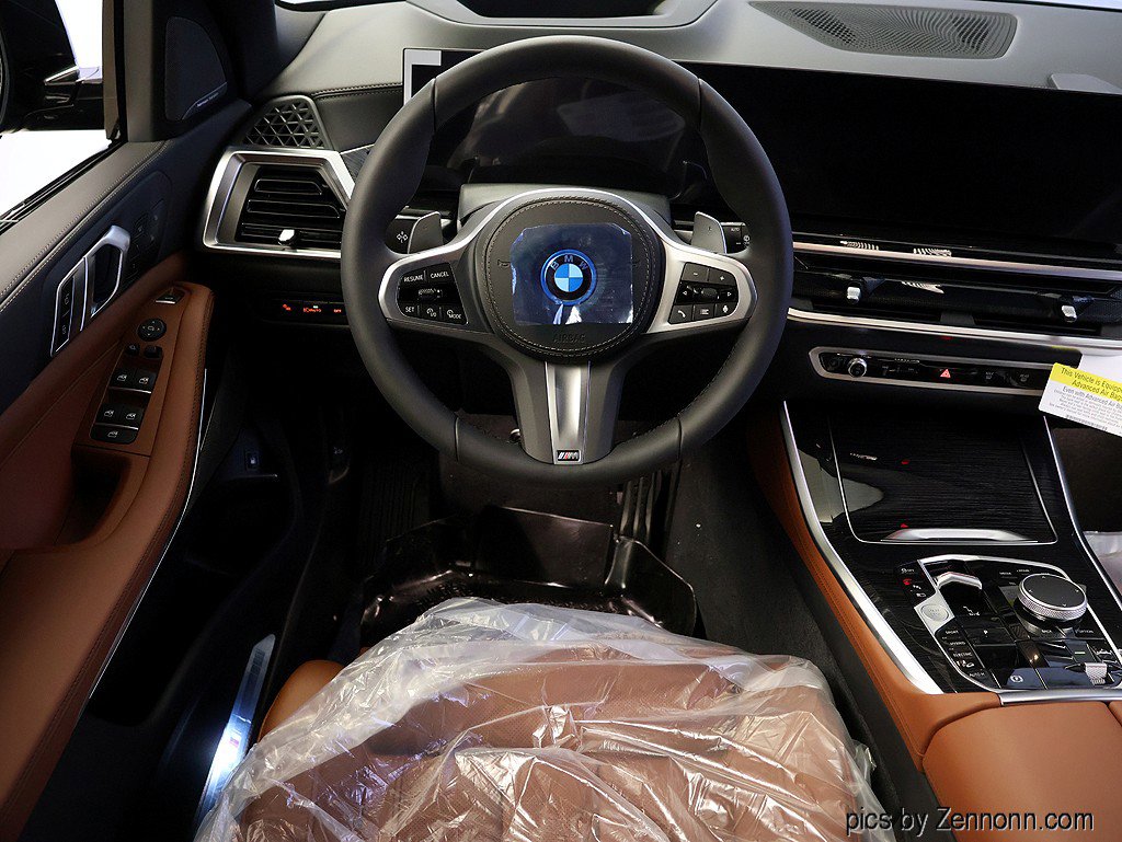 New 2026 BMW X5 xDrive50e w/ M Sport Package AWD/4WD image 16
