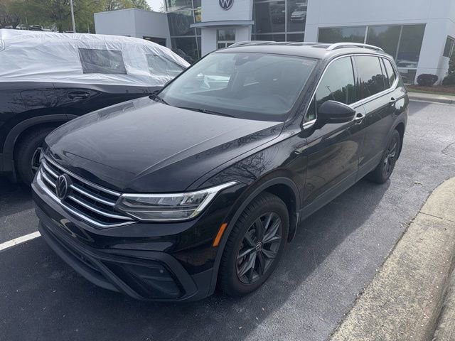 Used 2022 Volkswagen Tiguan SE image 9