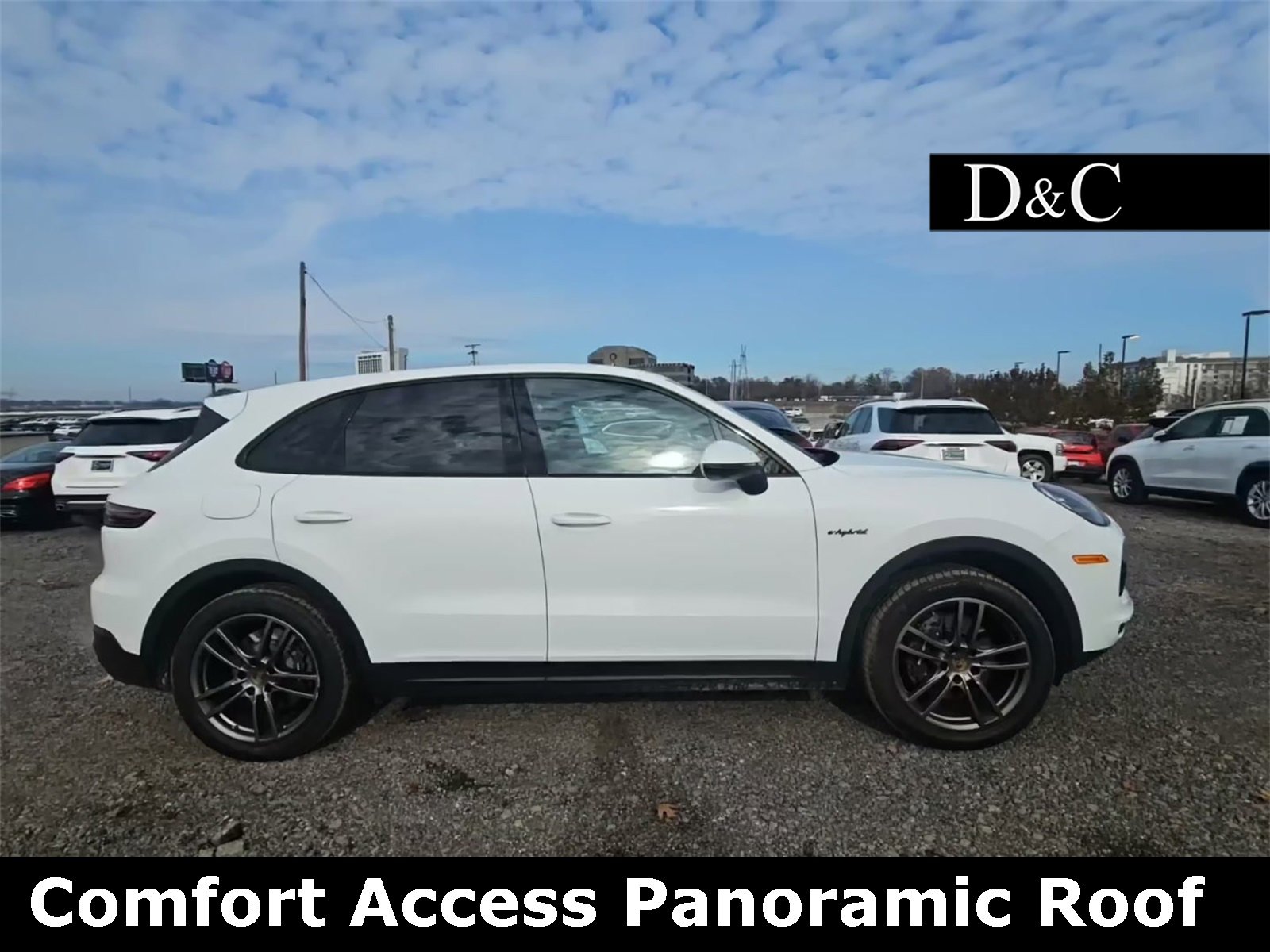 Used 2021 Porsche Cayenne E-Hybrid image 1