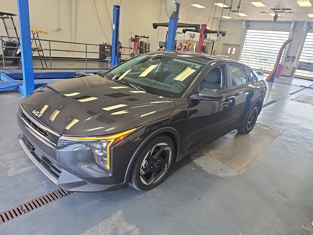 Used 2025 Kia K4 EX FWD image 1