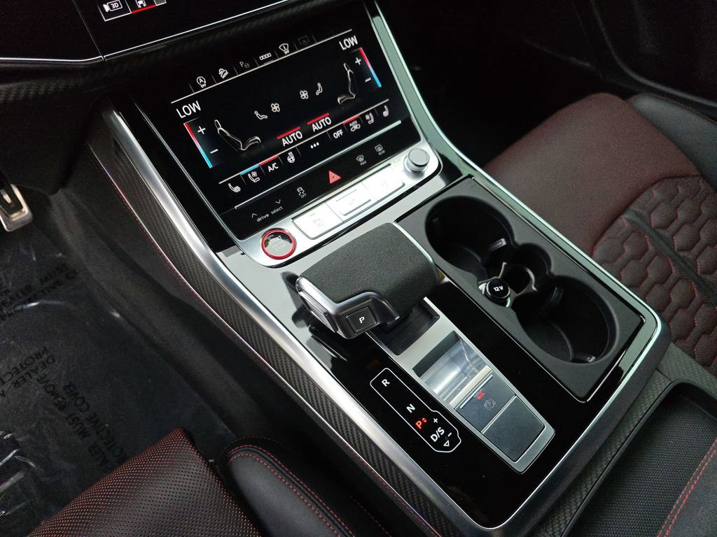 Certified 2025 Audi RS Q8 performance image 33