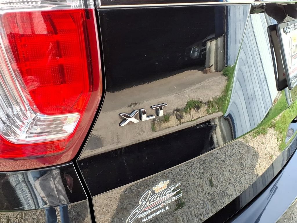 Used 2017 Ford Explorer XLT FWD image 32
