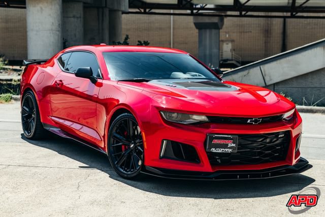 Used 2018 Chevrolet Camaro ZL1 RWD image 36