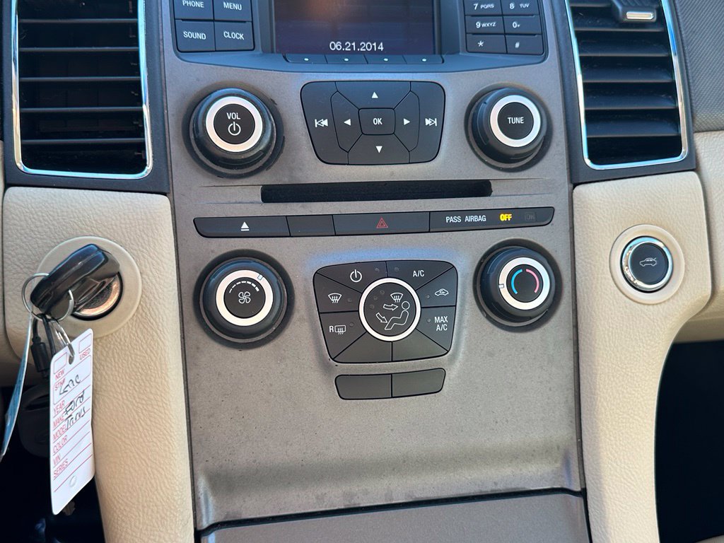 Used 2018 Ford Taurus SE FWD image 27