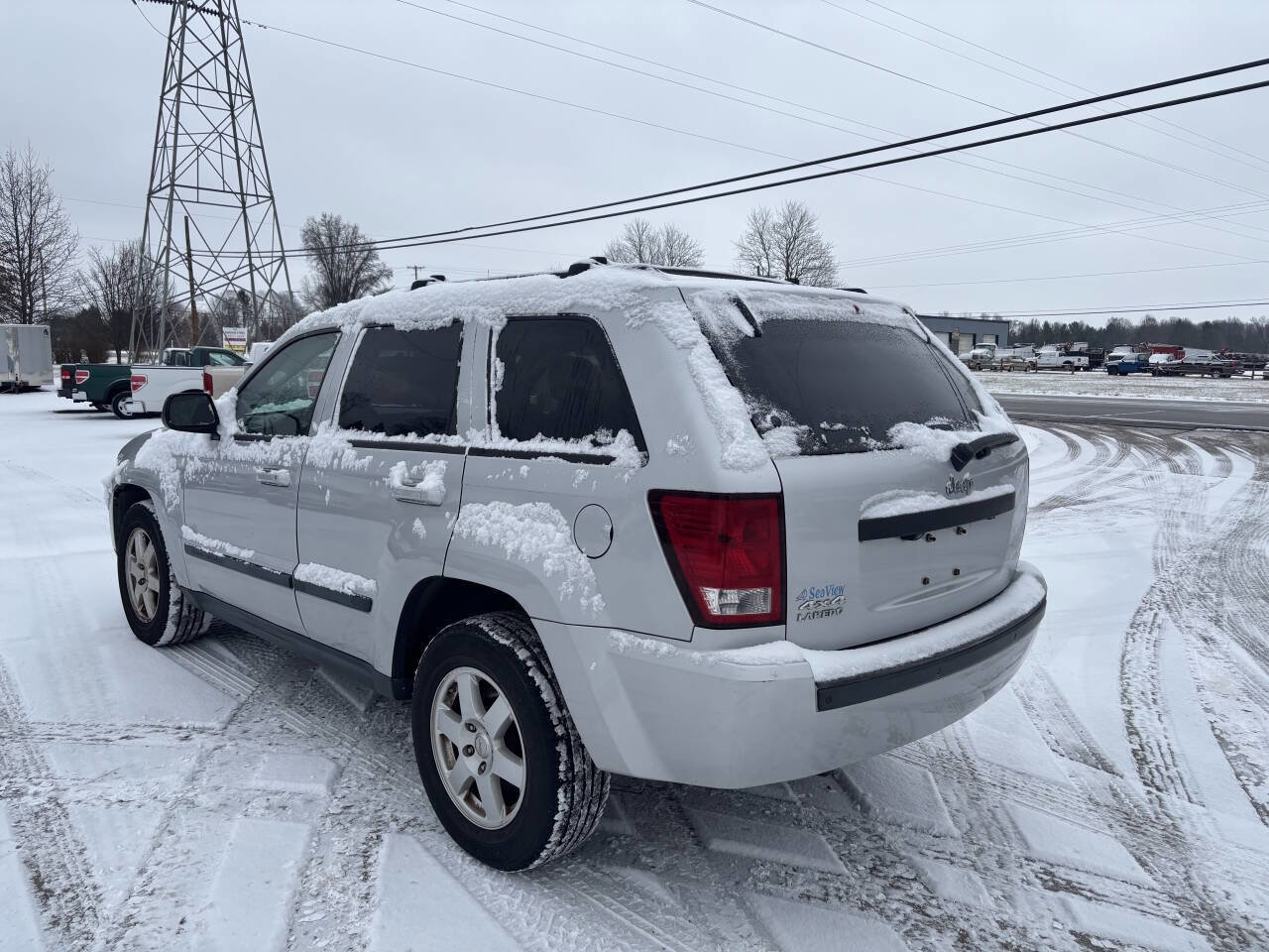 Used 2009 Jeep Grand Cherokee Laredo image 3