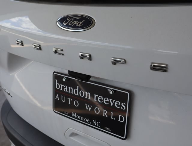 Used 2022 Ford Escape SEL FWD image 47