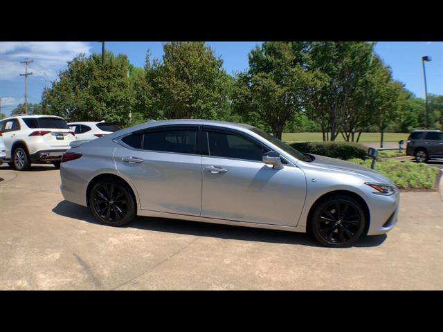 Used 2022 Lexus ES 350 F Sport w/ Accessory Package 2 image 9