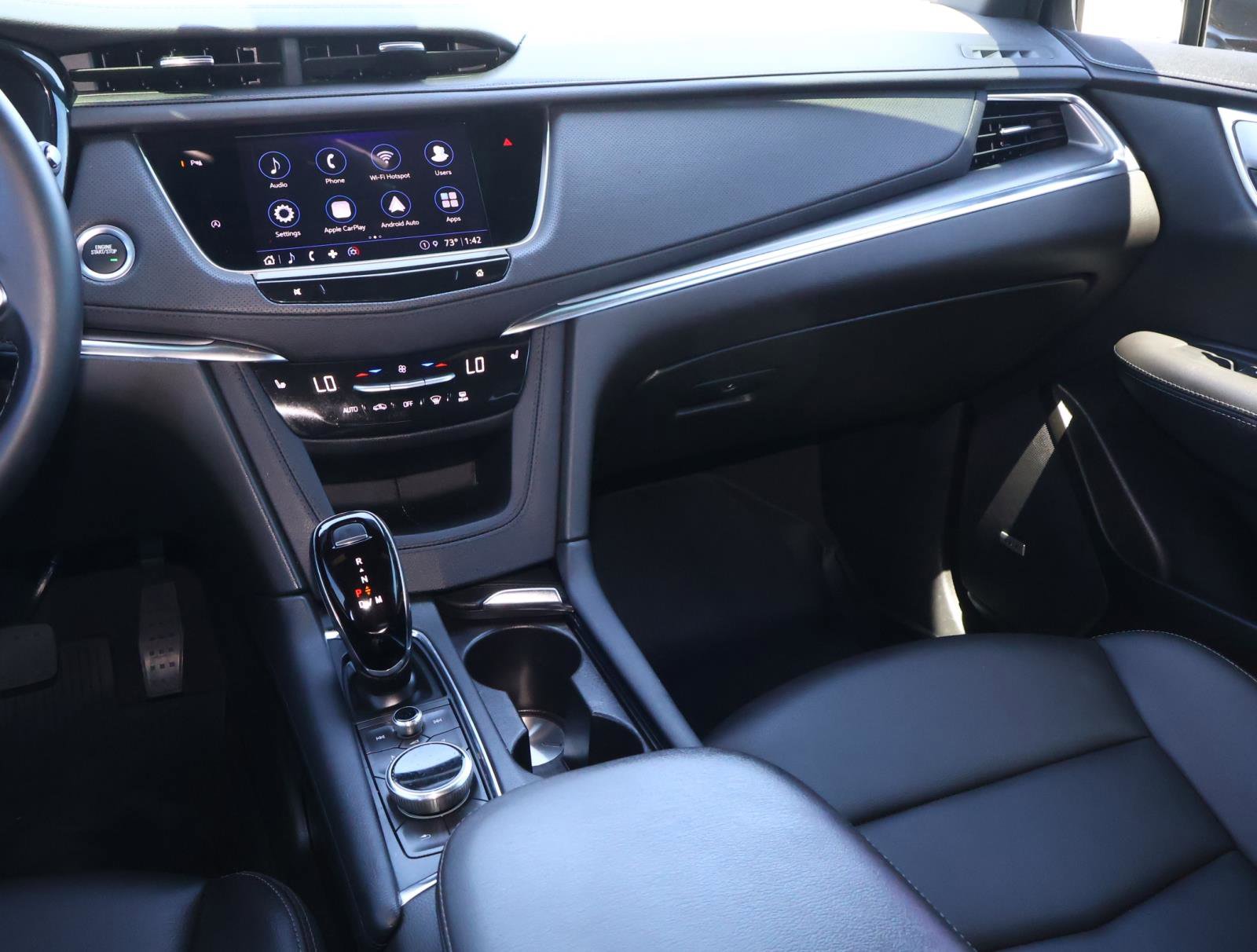 Certified 2025 Cadillac XT5 Luxury w/ LPO, Floor Liner Package FWD image 16