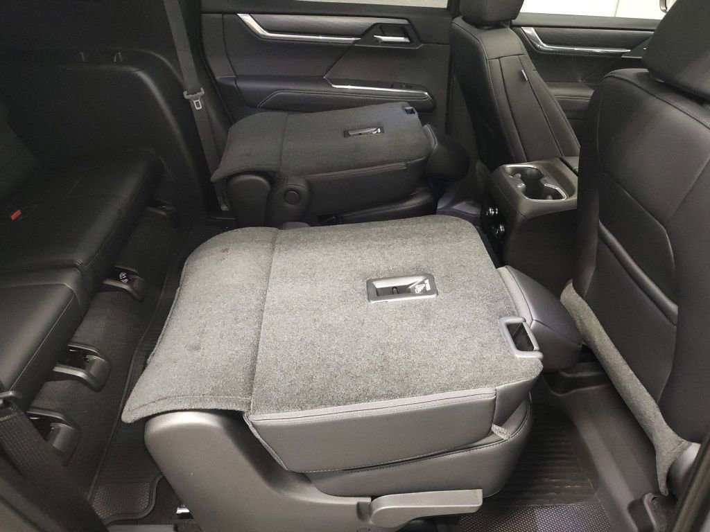 New 2026 GMC Acadia Elevation w/ Black Edition image 13