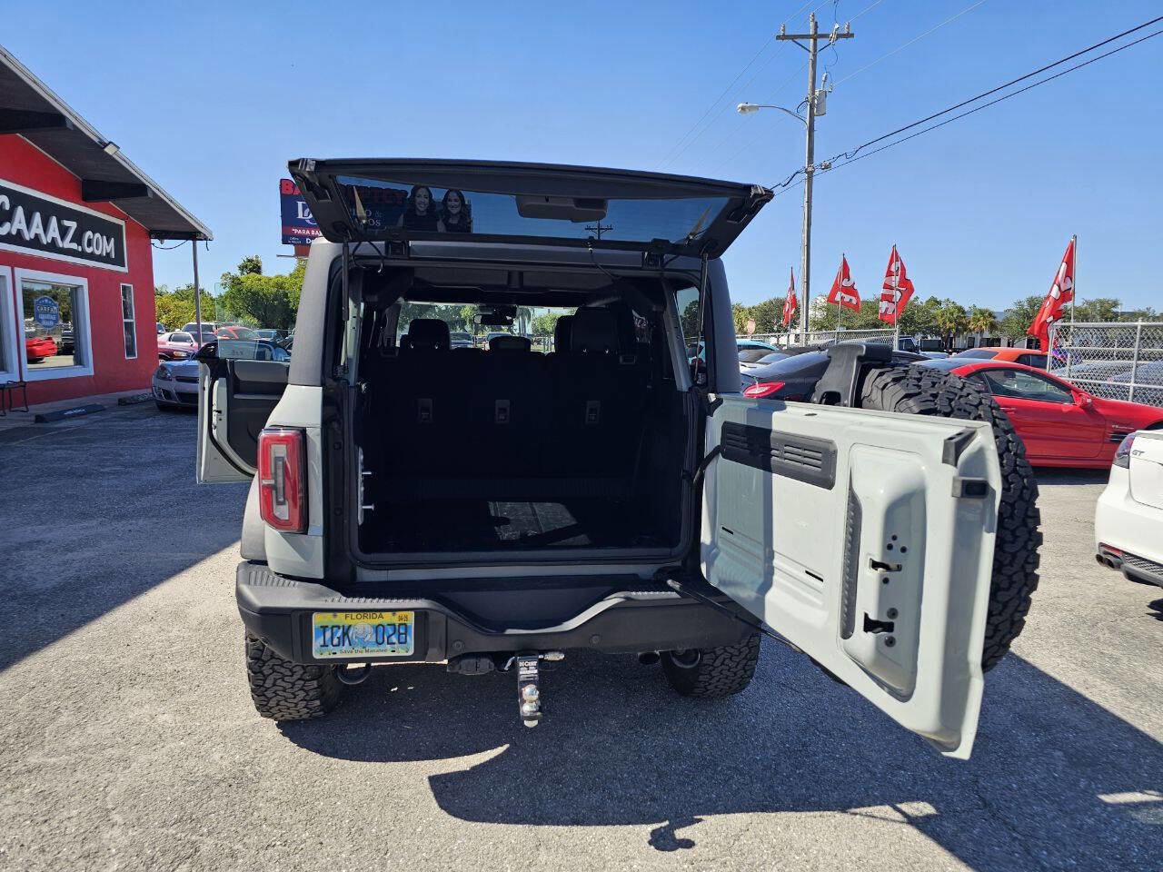 Used 2023 Ford Bronco Badlands image 16