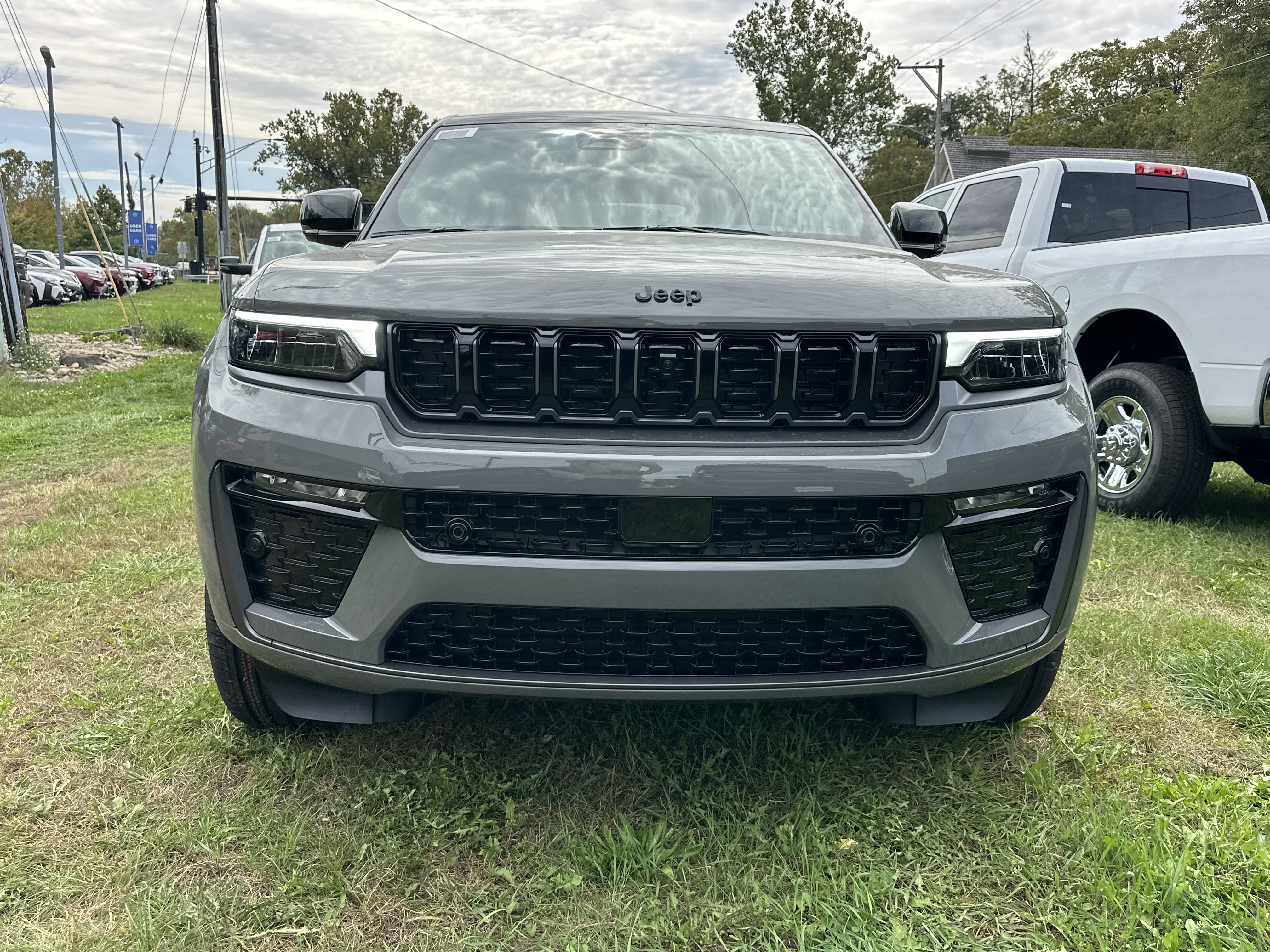 New 2027 Jeep Grand Cherokee Summit AWD/4WD image 24