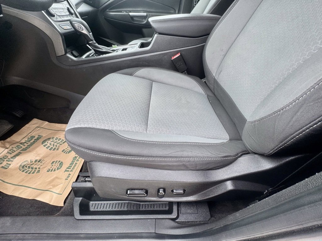 Used 2019 Ford Escape SE image 21