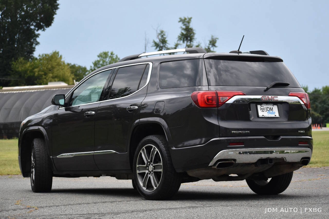 Used 2018 GMC Acadia Denali w/ Technology Package AWD/4WD image 7
