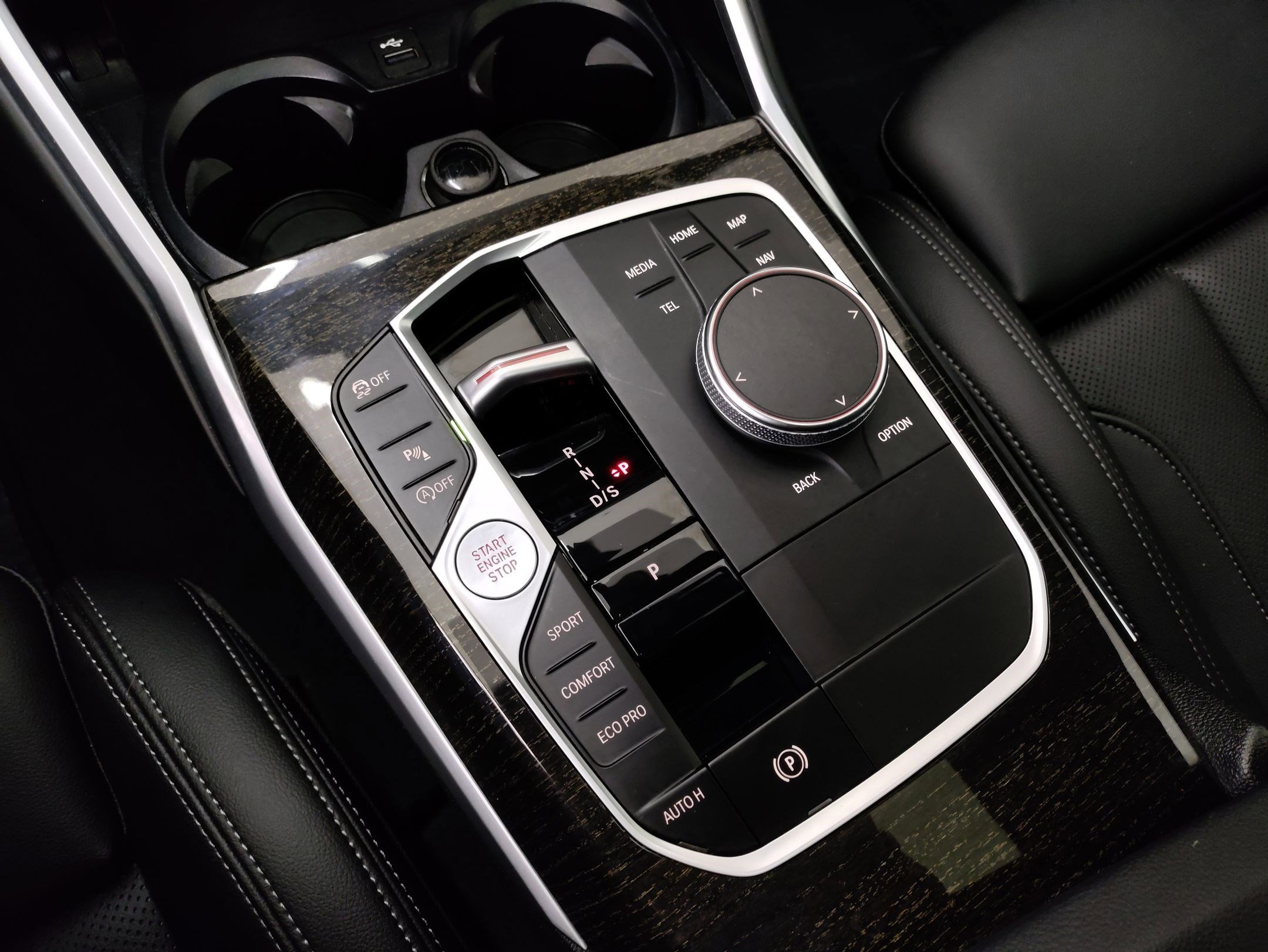 Certified 2023 BMW 330i Sedan w/ Convenience Package image 23