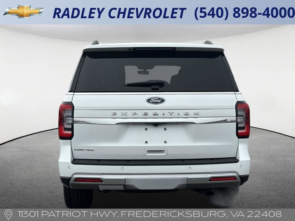 Used 2024 Ford Expedition Limited image 16