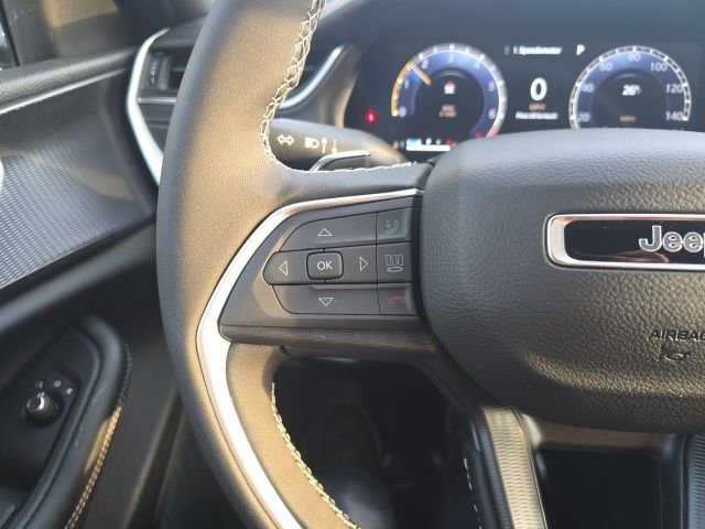 New 2025 Jeep Grand Cherokee Altitude w/ Trailer Tow Package image 13