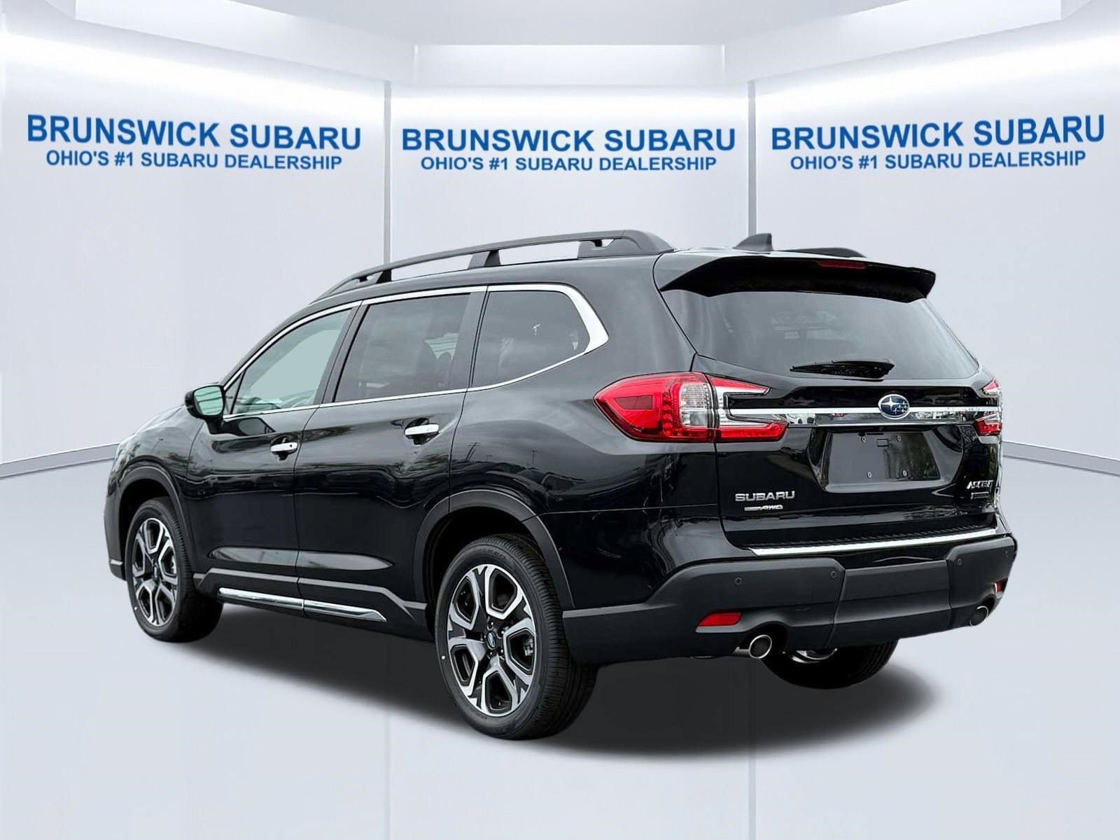 New 2026 Subaru Ascent Touring w/ Popular Package #2 AWD/4WD image 3