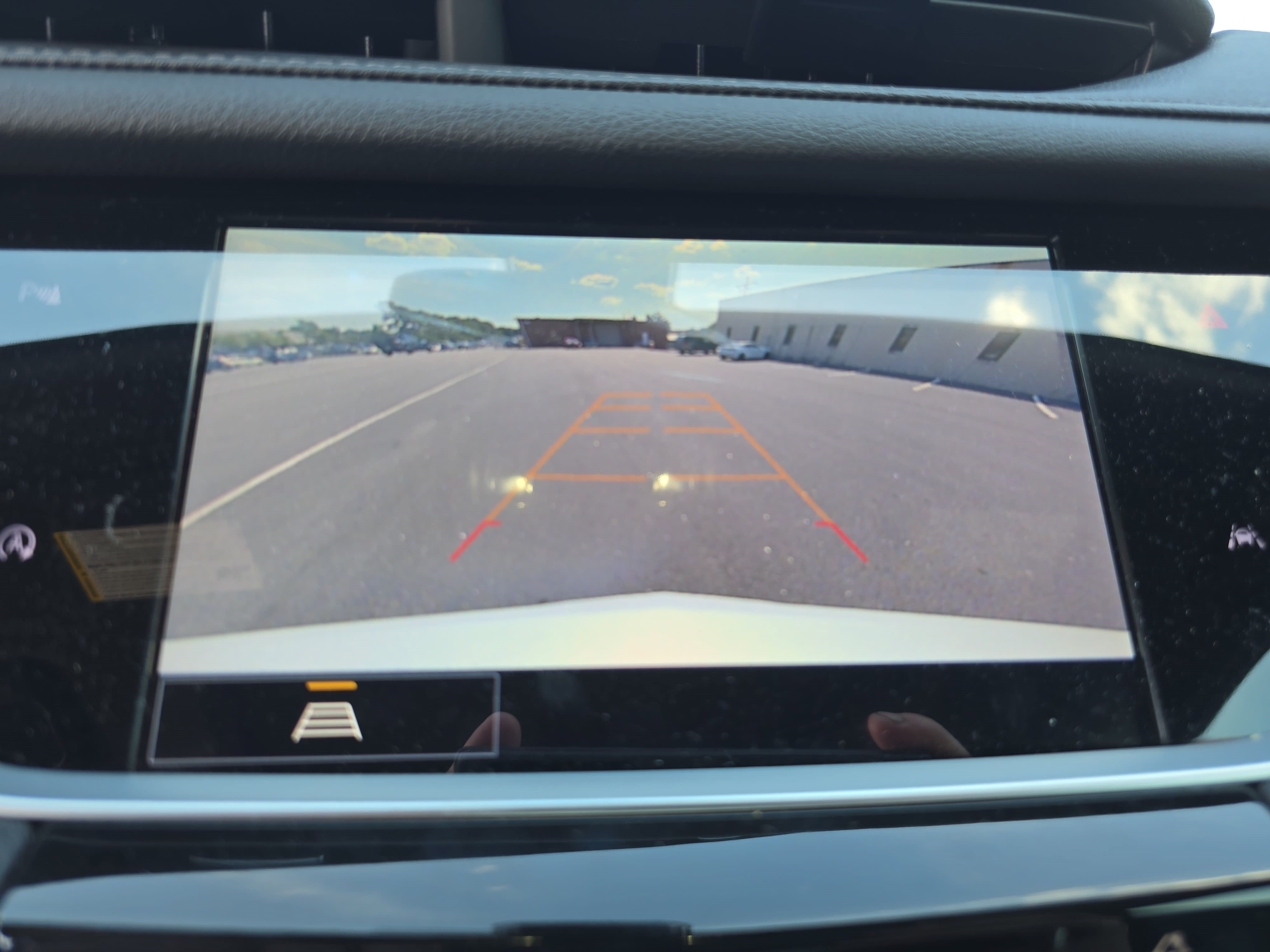 New 2025 Cadillac XT6 Luxury FWD image 24